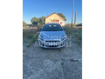 Fiat Bravo Bravo, 2.950 €, 2007. Hečbek, Dizel | 1910 cm3, 233.910 km, 110kW (150 KS), Manuelni 6 brzina, 4/5 vrata, 5 sedišta, Novi Sad