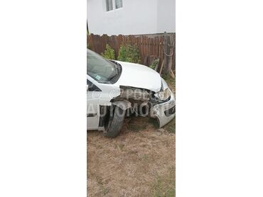 Renault Megane 1.5 DCI, Po dogovoru, 2006. Hečbek, Dizel | 1500 cm3, 270.000 km, 78kW (106 KS), Manuelni 6 brzina, 4/5 vrata, 5 sedišta, Topola