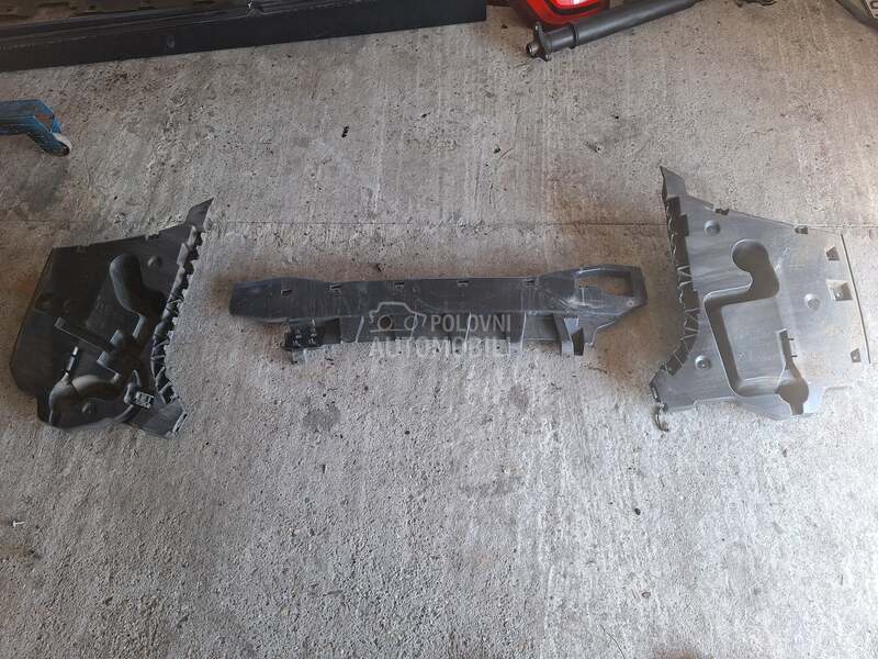 Nosači branika za F11 za BMW 518, 520, 523 ... od 2010. do 2017. god.