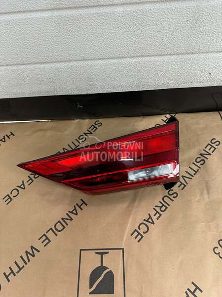 Desna stop lampa na gepeku za Audi Q3 od 2019. do 2025. god. - 83A 945 076