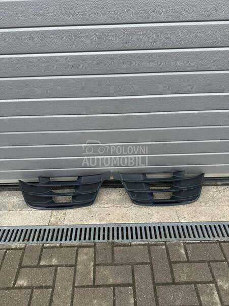 Resetke u braniku za Audi Q7 od 2014. do 2019. god. - model M4