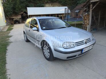 Volkswagen Golf 4 1.6, 1.550 €, 2000. Hečbek, Benzin | 1595 cm3, 272.000 km, 74kW (101 KS), Manuelni 5 brzina, 2/3 vrata, 5 sedišta, Mali Požarevac