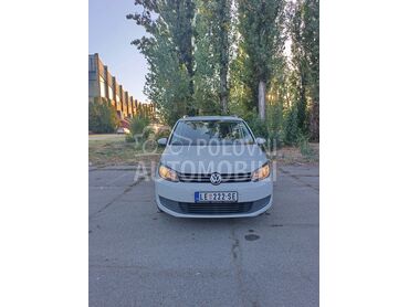 Volkswagen Touran 1.2 tsi bluemotion, 6.190 €, 2011. Monovolumen (MiniVan), Benzin | 1197 cm3, 193.100 km, 77kW (105 KS), Manuelni 6 brzina, 4/5 vrata, 5 sedišta, Leskovac