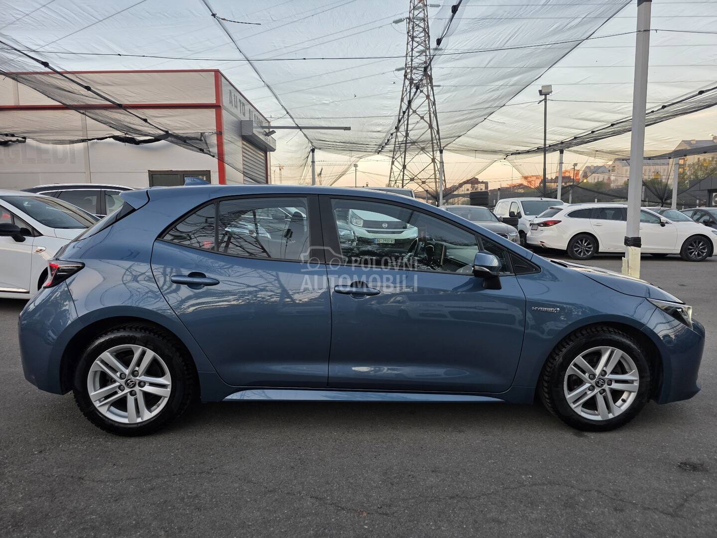 Toyota Corolla 1.8 Вариатор HB LUNA