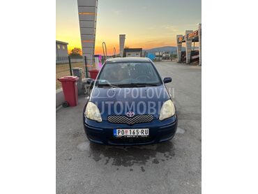 Toyota Yaris 1.4D, 1.600 €, 2004. Hečbek, Dizel | 1364 cm3, 200.300 km, 55kW (75 KS), Manuelni 5 brzina, 4/5 vrata, 5 sedišta, Veliko Gradište