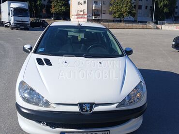 Peugeot 206 1.1, 1.599 €, 2005. Hečbek, Benzin | 1124 cm3, 170.000 km, 44kW (60 KS), Manuelni 5 brzina, 4/5 vrata, 5 sedišta, Kragujevac