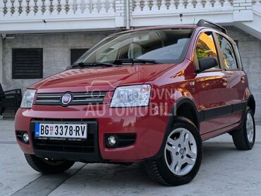 Fiat Panda 1.2b 4x4 ELD, 4.399 €, 2009. Hečbek, Benzin | 1242 cm3, 168.000 km, 44kW (60 KS), Manuelni 5 brzina, 4/5 vrata, 4 sedišta, Čukarica