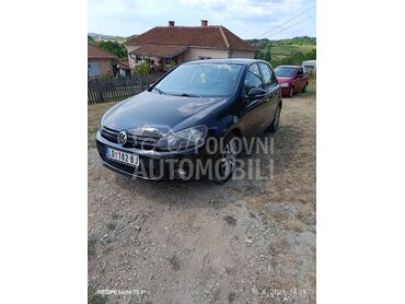 Volkswagen Golf 6 1.6 tdi (može zamena), 5.850 €, 2010. Hečbek, Dizel | 1598 cm3, 198.000 km, 77kW (105 KS), Manuelni 5 brzina, 4/5 vrata, 5 sedišta, Beomužević