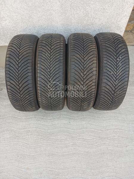 Michelin 215/65 R17 Zimska