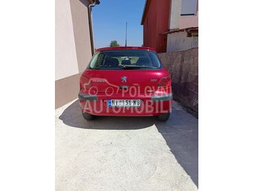 Peugeot 307 1.4 8V, 1.800 €, 2001. Hečbek, Benzin | 1360 cm3, 246.721 km, 55kW (75 KS), Manuelni 5 brzina, 4/5 vrata, 5 sedišta, Niš