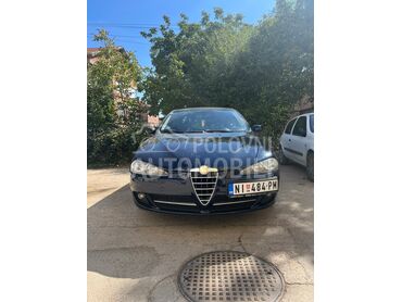 Alfa Romeo 147, 1.900 €, 2007. Hečbek, Dizel | 1910 cm3, 268.000 km, 88kW (120 KS), Manuelni 5 brzina, 4/5 vrata, 5 sedišta, Niš