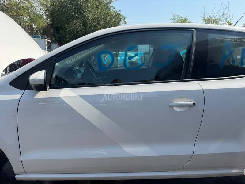 Leva vrata 3 vrata za Volkswagen Polo od 2009. do 2014. god.