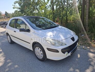 Peugeot 307 1.6 hdi, 1.100 €, 2005. Hečbek, Dizel | 1560 cm3, 269.000 km, 66kW (90 KS), Manuelni 5 brzina, 2/3 vrata, 5 sedišta, Kragujevac