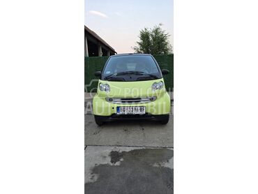 Smart ForTwo, 2.900 €, 2003. Kabriolet/Roadster, Benzin | 698 cm3, 150.400 km, 45kW (61 KS), Automatski / poluautomatski, 2/3 vrata, 2 sedišta, Zrenjanin