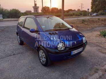 Renault Twingo 1.2, 980 €, 2001. Hečbek, Benzin | 1149 cm3, 200.000 km, 55kW (75 KS), Manuelni 5 brzina, 2/3 vrata, 4 sedišta, Pančevo