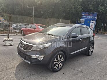 Kia Sportage 2.0crdi 4x4 AUT, 8.990 €, 2013. Džip/SUV, Dizel | 1995 cm3, 181.000 km, 135kW (184 KS), Automatski / poluautomatski, 4/5 vrata, 5 sedišta, Beograd