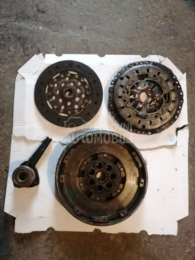 Set kvacila za Renault Laguna