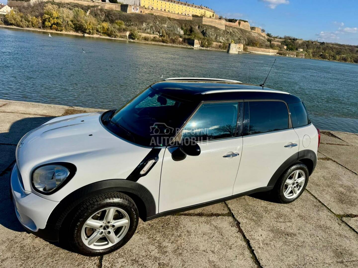 МИНИ Countryman
