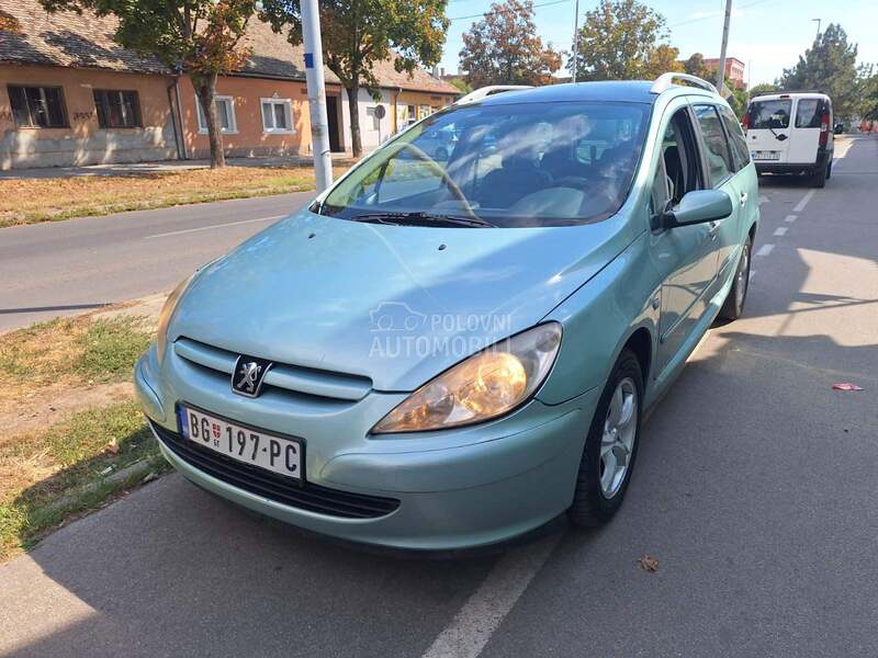 Peugeot 307 2004 - kompletan auto u delovima