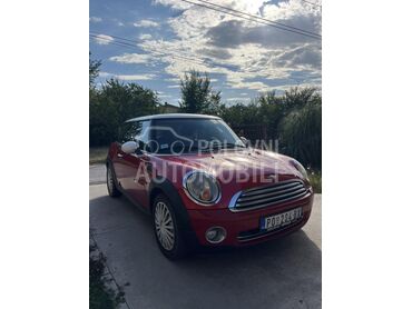 MINI Cooper, 3.300 €, 2006. Hečbek, Benzin | 1598 cm3, 196.387 km, 88kW (120 KS), Manuelni 6 brzina, 2/3 vrata, 4 sedišta, Požarevac