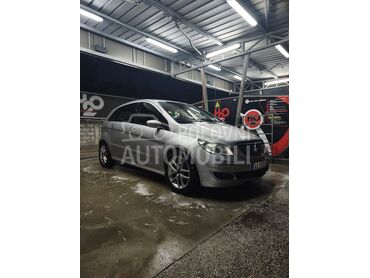 Mercedes Benz B 200, 2.900 €, 2007. Hečbek, Dizel | 1998 cm3, 305.000 km, 103kW (140 KS), Manuelni 6 brzina, 4/5 vrata, 5 sedišta, Aranđelovac