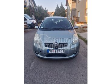 Toyota Yaris, 3.900 €, 2005. Hečbek, Benzin | 1296 cm3, 184.600 km, 64kW (87 KS), Manuelni 5 brzina, 4/5 vrata, 5 sedišta, Subotica