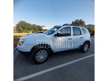 Dacia Duster 1.5 dci 4 puta 4, 6.200 €, 2013. Džip/SUV, Dizel | 1461 cm3, 306.000 km, 81kW (110 KS), Manuelni 6 brzina, 4/5 vrata, 5 sedišta, Gornji Milanovac