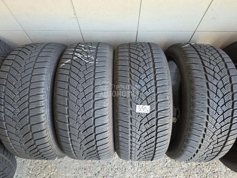 Fulda 235/45 R18 Zimska
