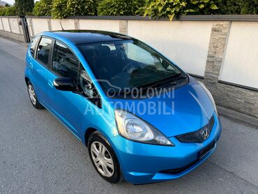 Honda Jazz 1.4i CH, 5.190 €, 2010. Hečbek, Benzin | 1339 cm3, 176.560 km, 73kW (99 KS), Manuelni 5 brzina, 4/5 vrata, 5 sedišta, Obrenovac