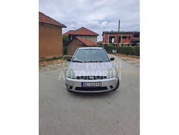 Ford Fiesta 1.4 TDCI, 1.300 €, 2003. Hečbek, Dizel | 1398 cm3, 266.135 km, 50kW (68 KS), Manuelni 5 brzina, 2/3 vrata, 5 sedišta, Surdulica
