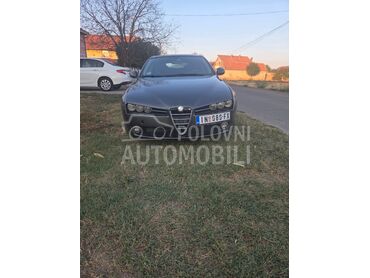Alfa Romeo 159 (može zamena), 2.400 €, 2007. Karavan, Dizel | 1900 cm3, 390.000 km, 110kW (150 KS), Manuelni 6 brzina, 4/5 vrata, 5 sedišta, Novi Karlovci