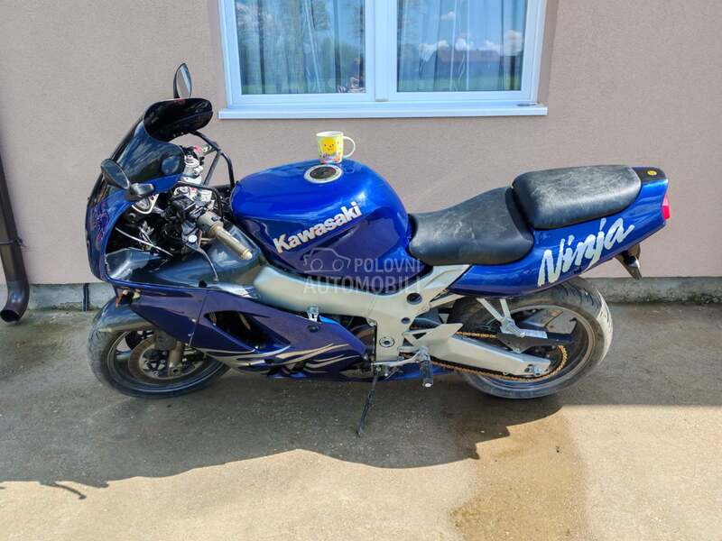 Delovi za Kawasaki zx9r