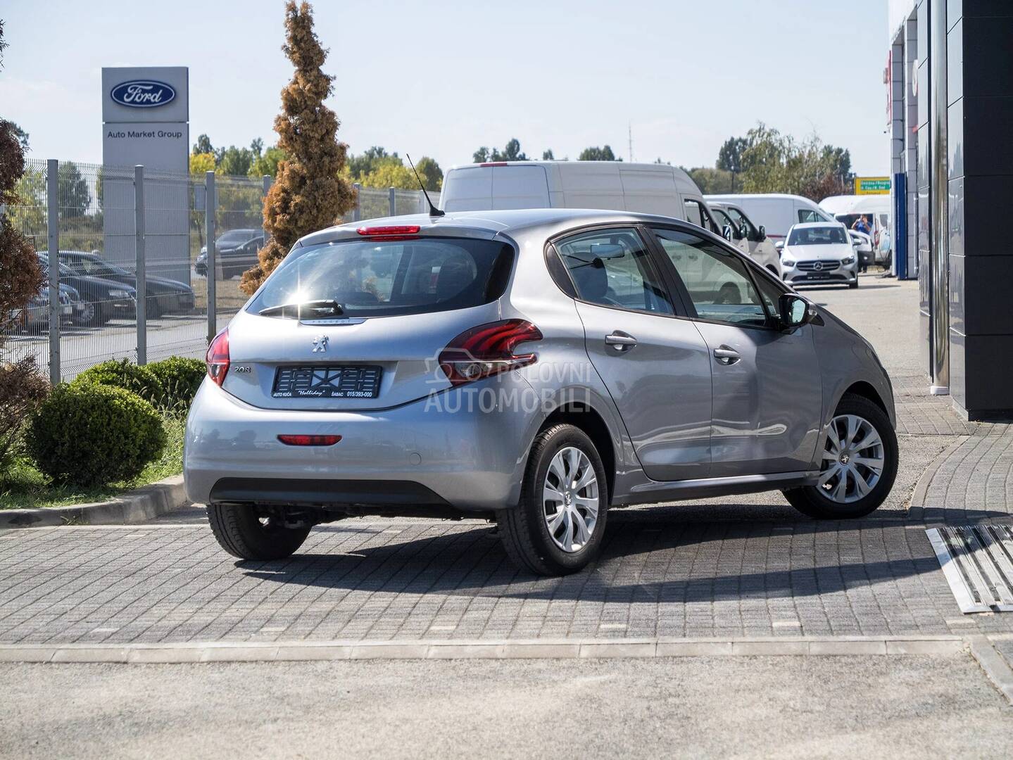 Peugeot 208 1.5BlueHD NAV (возможна замена)