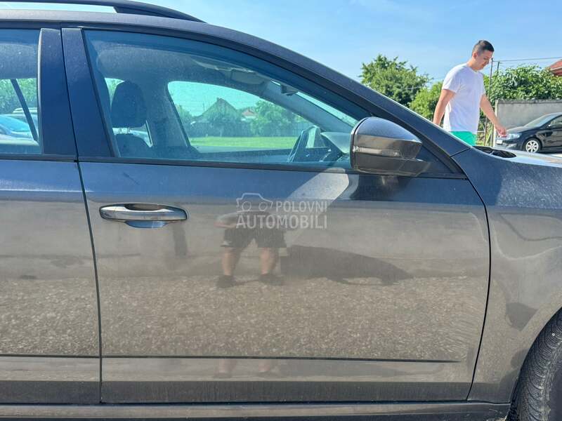 Vrata prednja desna za Škoda Octavia od 2013. do 2017. god.