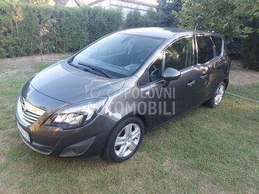 Opel Meriva B, 4.500 €, 2010. Monovolumen (MiniVan), Benzin | 1364 cm3, 233.000 km, 103kW (140 KS), Manuelni 6 brzina, 4/5 vrata, 5 sedišta, Subotica