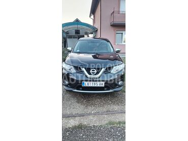 Nissan X-Trail (može zamena), 11.200 €, 2014. Džip/SUV, Dizel | 1598 cm3, 220.000 km, 96kW (131 KS), Automatski / poluautomatski, 4/5 vrata, 5 sedišta, Loznica