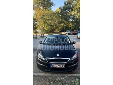 Peugeot 308, 6.500 €, 2014. Karavan, Benzin | 1199 cm3, 208.000 km, 96kW (131 KS), Automatski / poluautomatski, 4/5 vrata, 5 sedišta, Beograd