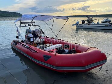Zodiac Futura, 2.800 €, 2000. , Čamac, Hypalon, Dužina: 4.7 m, Širina: 2 m, Visina: 1.5 m, Zemun