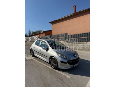 Peugeot 207 (može zamena), 2.800 €, 2007. Hečbek, Dizel | 1398 cm3, 242.514 km, 50kW (68 KS), Manuelni 5 brzina, 4/5 vrata, 5 sedišta, Aranđelovac