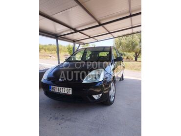 Ford Fiesta 1.4 tdci, 2.000 €, 2005. Hečbek, Dizel | 1398 cm3, 280.000 km, 50kW (68 KS), Manuelni 5 brzina, 4/5 vrata, 5 sedišta, Beograd
