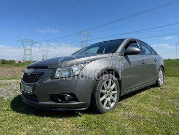 Chevrolet Cruze LS 2.0 (može zamena), 3.900 €, 2010. Limuzina, Dizel | 1991 cm3, 180.000 km, 92kW (125 KS), Manuelni 5 brzina, 4/5 vrata, 5 sedišta, Obrenovac