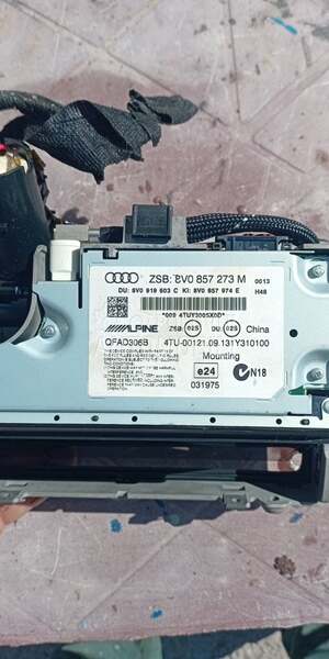 Display Multimedija 8V za Audi A3 od 2014. do 2020. god. - 8V0857273M