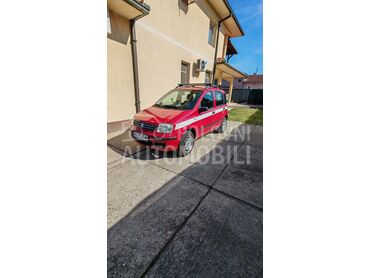 Fiat Panda, 2.250 €, 2008. Hečbek, Benzin + Metan (CNG) | 1242 cm3, 218.500 km, 44kW (60 KS), Manuelni 5 brzina, 4/5 vrata, 5 sedišta, Novi Beograd