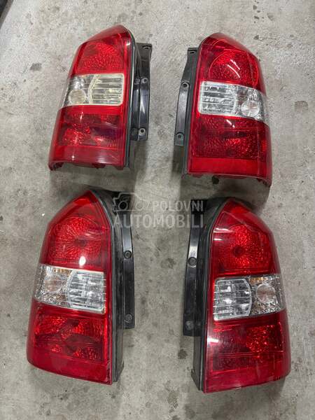 Stop lampa leva i desna za Hyundai Tucson od 2004. do 2010. god.