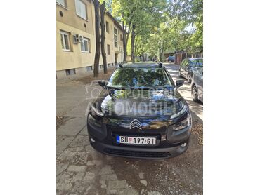 Citroen C4 Cactus 1.2, 6.300 €, 2014. Hečbek, Benzin | 1199 cm3, 213.000 km, 60kW (82 KS), Manuelni 5 brzina, 4/5 vrata, 5 sedišta, Subotica