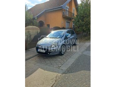 Fiat EVO (može zamena), 3.900 €, 2011. Hečbek, Benzin | 1368 cm3, 215.000 km, 57kW (77 KS), Manuelni 5 brzina, 4/5 vrata, 5 sedišta, Sombor