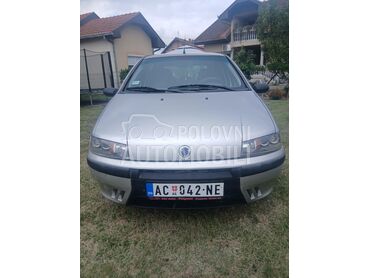 Fiat Punto 1.2 16V, 1.200 €, 2002. Hečbek, Benzin | 1242 cm3, 248.000 km, 59kW (80 KS), Manuelni 5 brzina, 4/5 vrata, 5 sedišta, Kruševac