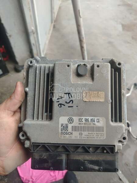 računar 1,6 fsi za Volkswagen Golf 5 od 2004. do 2007. god.