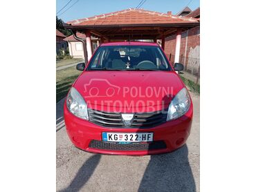 Dacia Sandero, 2.550 €, 2009. Hečbek, Benzin | 1200 cm3, 185.000 km, 55kW (75 KS), Manuelni 5 brzina, 4/5 vrata, 5 sedišta, Kragujevac