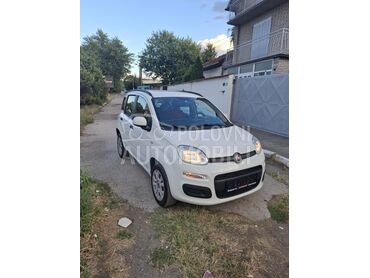 Fiat Panda 900 CNG (može zamena), 5.490 €, 2015. Hečbek, Benzin + Metan (CNG) | 900 cm3, 138.190 km, 62kW (84 KS), Manuelni 5 brzina, 4/5 vrata, 5 sedišta, Beograd